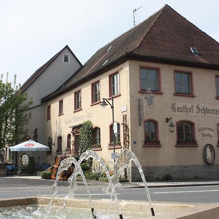 Schwarzer Adler - Hotel Garni Ipsheim Екстериор снимка
