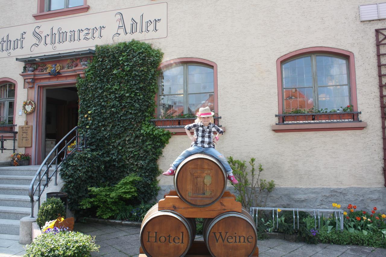 Schwarzer Adler - Hotel Garni Ipsheim Екстериор снимка
